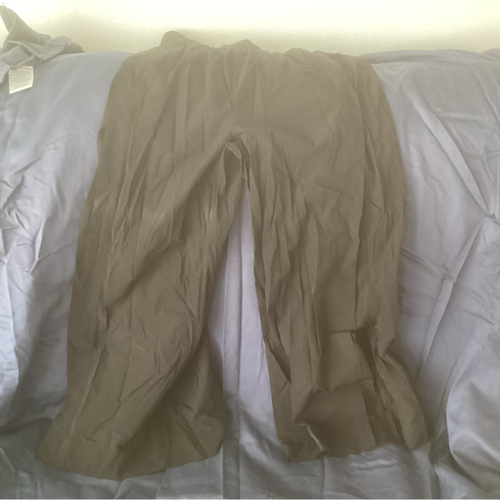 ZYIA Women's Cropped Pants